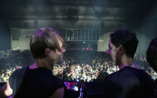 Richie-Dubfire-Womb-Adventure2009