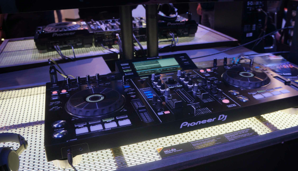 XDJ RX