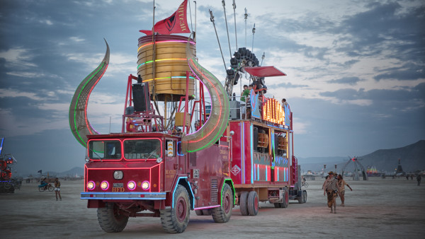 2014-art-car-with-horns