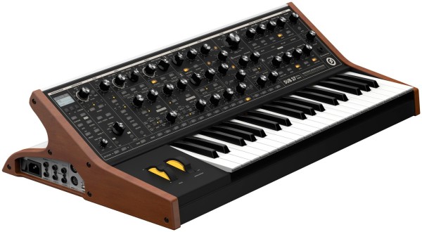 Moog Sub 37