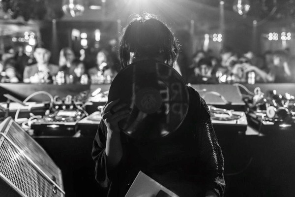 Hito Vinyl