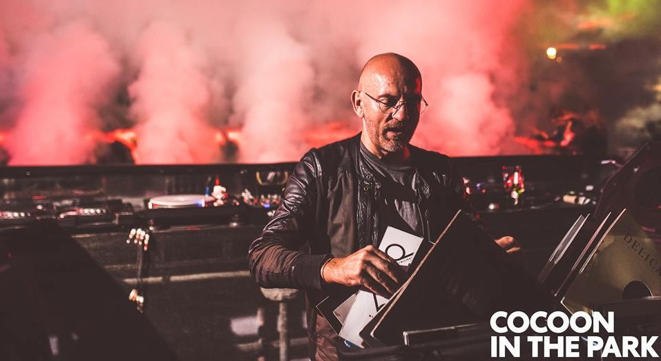 Photo by Elliot Young