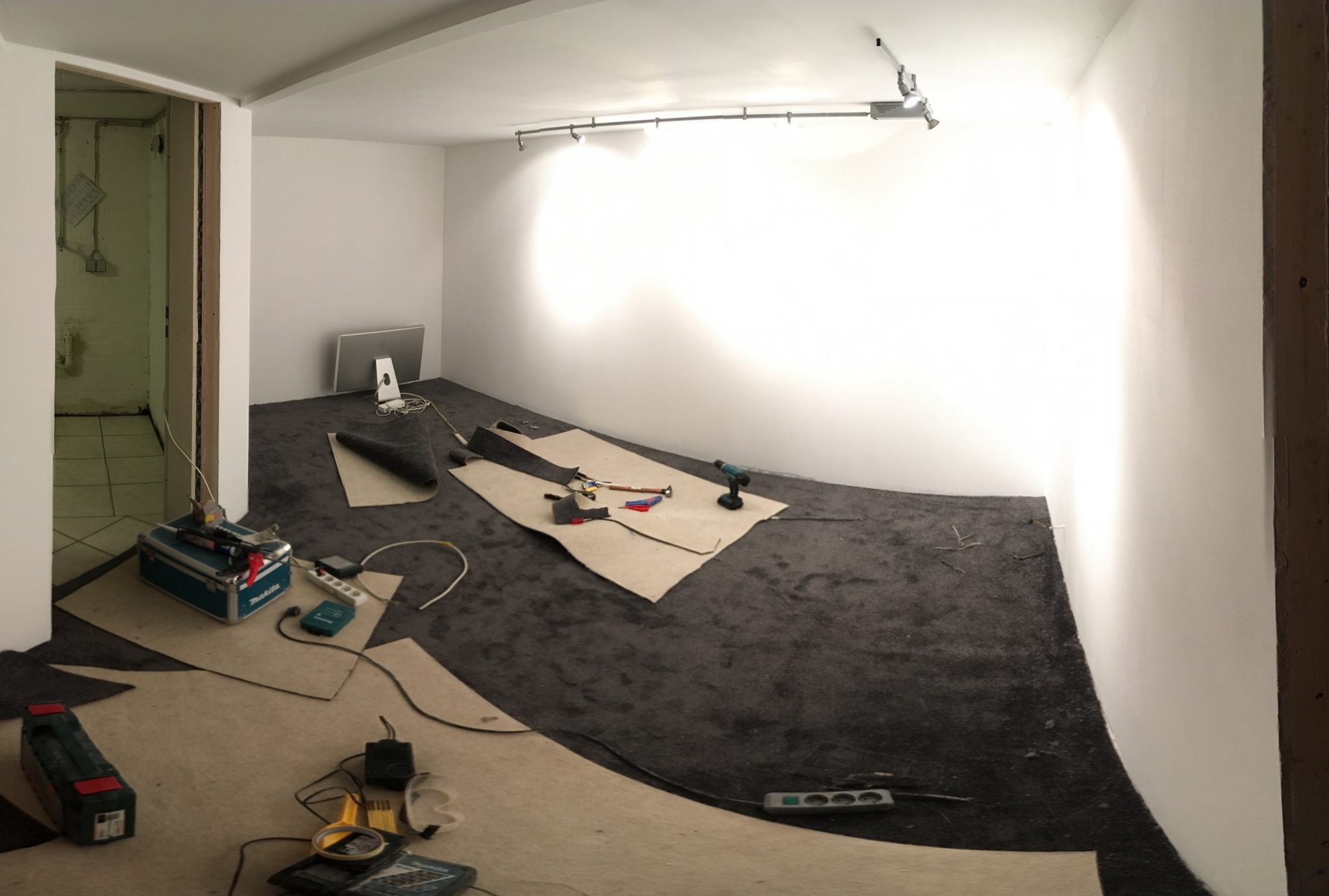 The Walls were painted and the floor got it's carpeting.