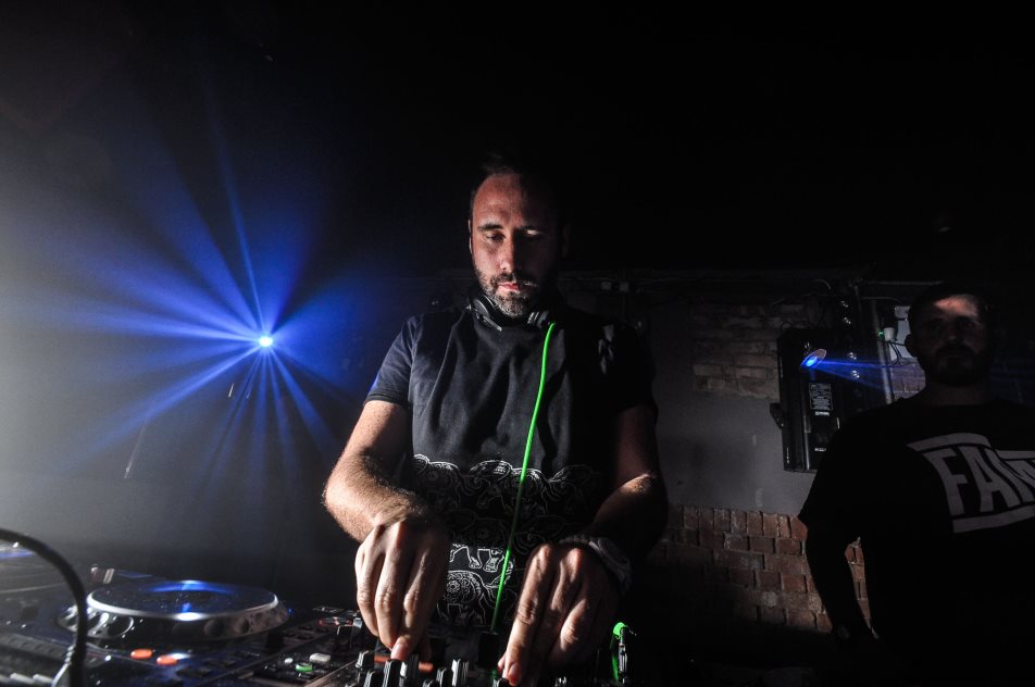 Photo by Giacomo Tonoli 