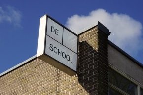 De School Closing