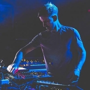 Reset Robot "Atomic Concept"