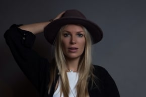 Premiere: Malin Linnéa Contributes Track for AMITAHBA