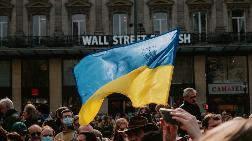raise funds Ukraine