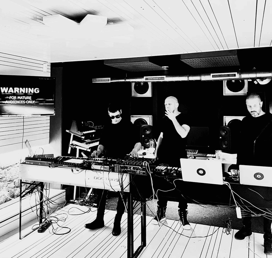 Doctors On Decks