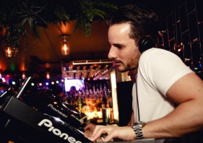 Romaan Top 10 Tracks