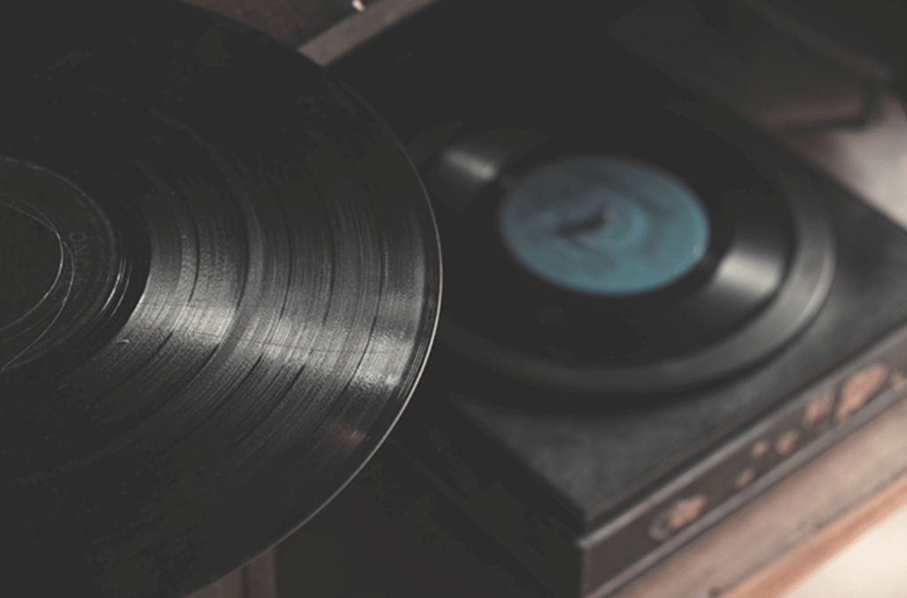 Vinyl Outsells CD's