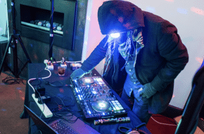 Universal Blocks AI Access